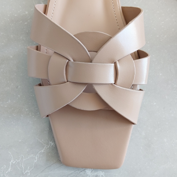 Elegant Tan Women's Slide Sandals - Picture 3 of 5
